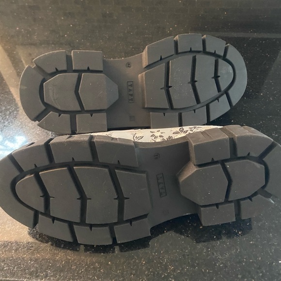 Taft Women’s Flora Loafer in Eden Blanc - NWOT Size 42 - Picture 7 of 11